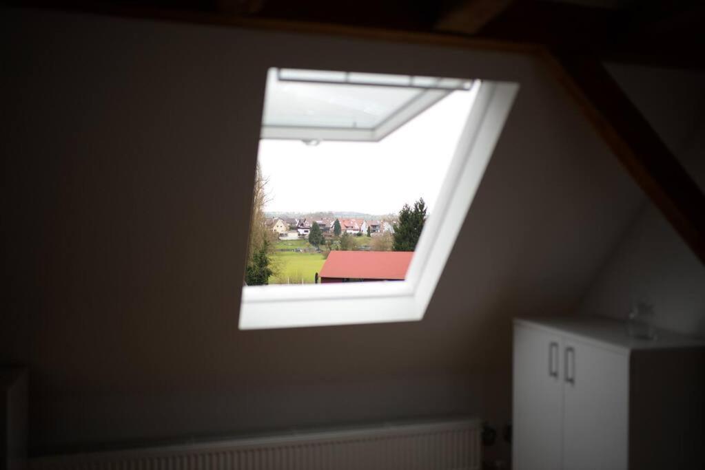 1 Zimmer Wohnung Dg Mit Klimaanlage Und Kleinen Balkon Oedheim Exterior photo